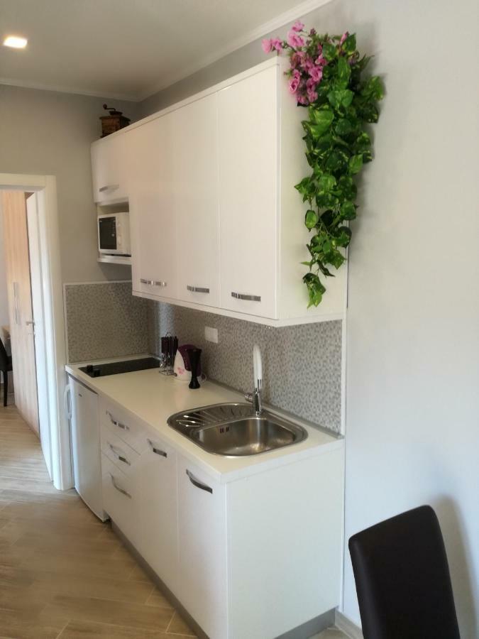 Apartments Smokva Makarska Kültér fotó