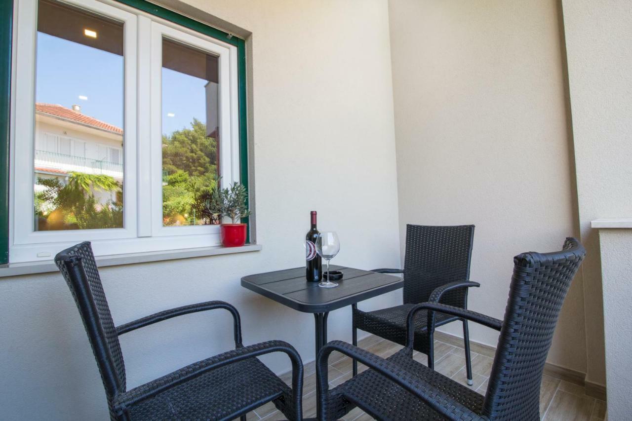 Apartments Smokva Makarska Kültér fotó