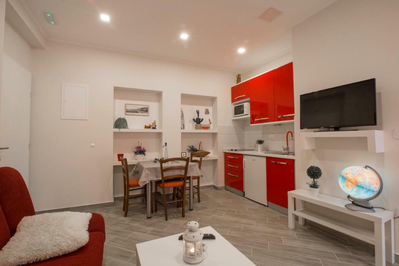 Apartments Smokva Makarska Kültér fotó