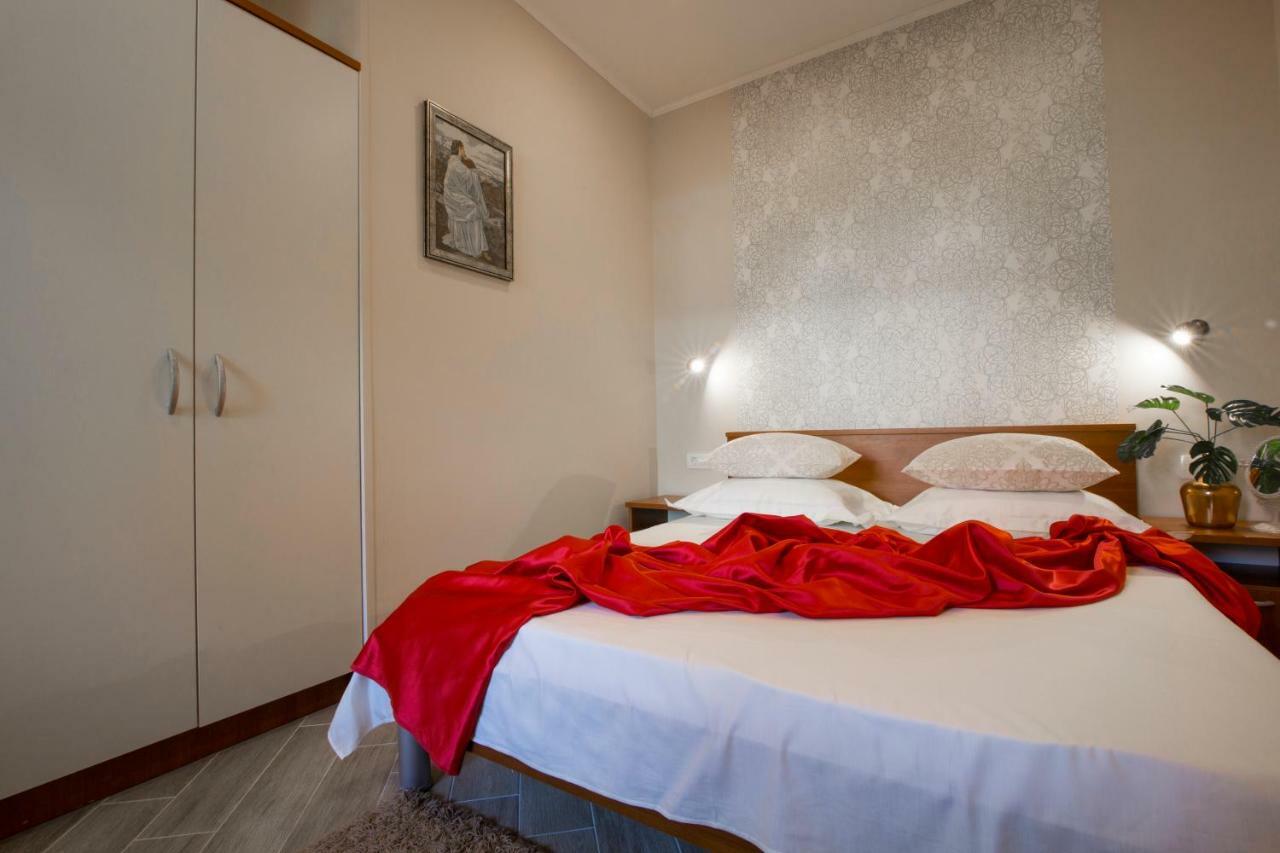 Apartments Smokva Makarska Szoba fotó