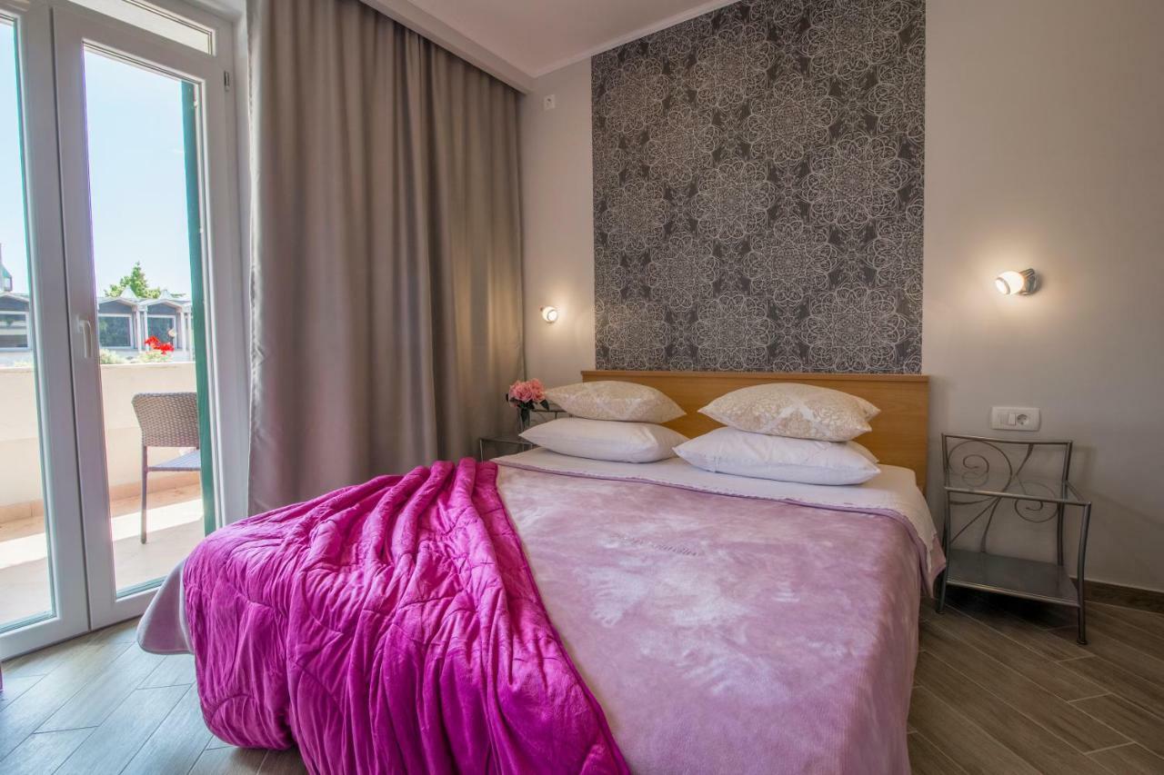 Apartments Smokva Makarska Kültér fotó